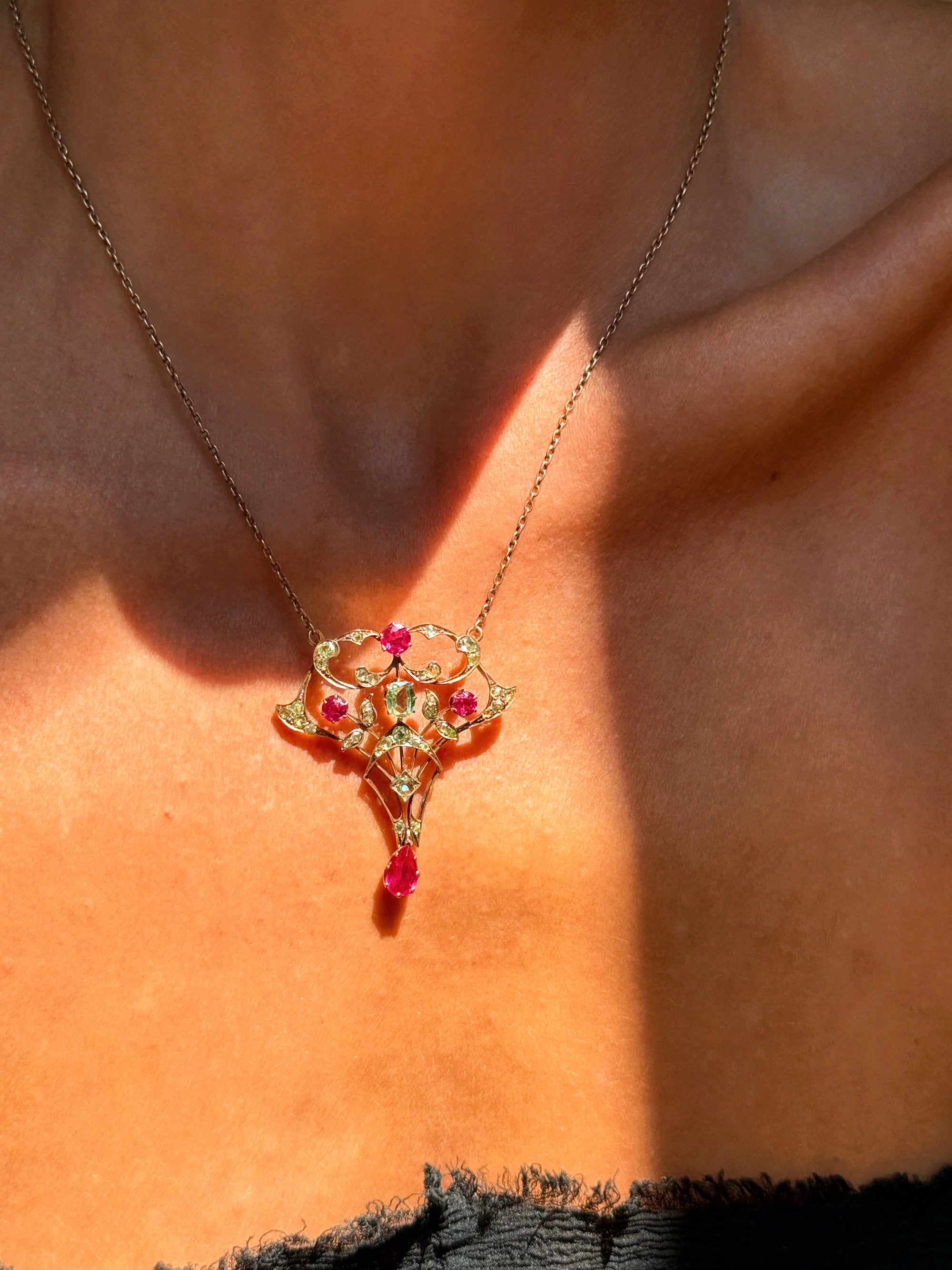 SISTER SUFFRAGETTE // BELLE ÈPOQUE ERA ART NOUVEAU NECKLACE