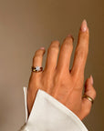 LOOKING AT THE SUN DISAPPEAR BEHIND THE WAVES OF THE OCEAN // VINTAGE DIAMOND RING