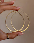 YOU SWAY AND CURVE LIKE THE LOW BRANCHES OF A WILLOW TREE // VINTAGE 18K GOLD HOOPS