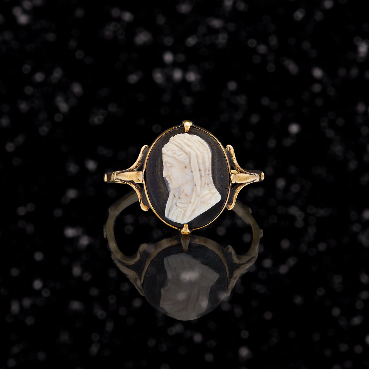 THE MOTHER MARY DEVOTIONAL CAMEO