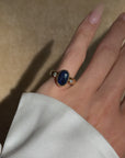IN THE MIDNIGHT HOURS I FEEL WILD AND FREE // VINTAGE CABOCHON SAPPHIRE RING IN 18K GOLD