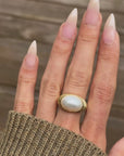 I LOVE THE WAY PEARLS WARM AGAINST MY SKIN // VINTAGE 18K MABE PEARL RING
