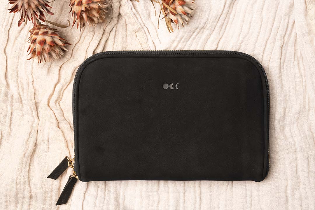 Recycled The Daily Edited Overnight Bag TDE The Daily Edited White