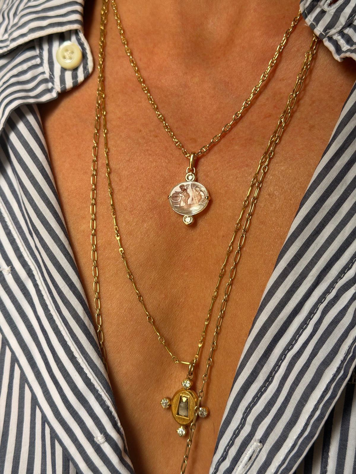 LOVE IS HARD AT WORK, TRUST YOURSELF AND TRUST IN IT // ROMANTIC GEORGIAN ERA INTAGLIO RESET IN 18k GOLD WITH ANCHOR CHAIN