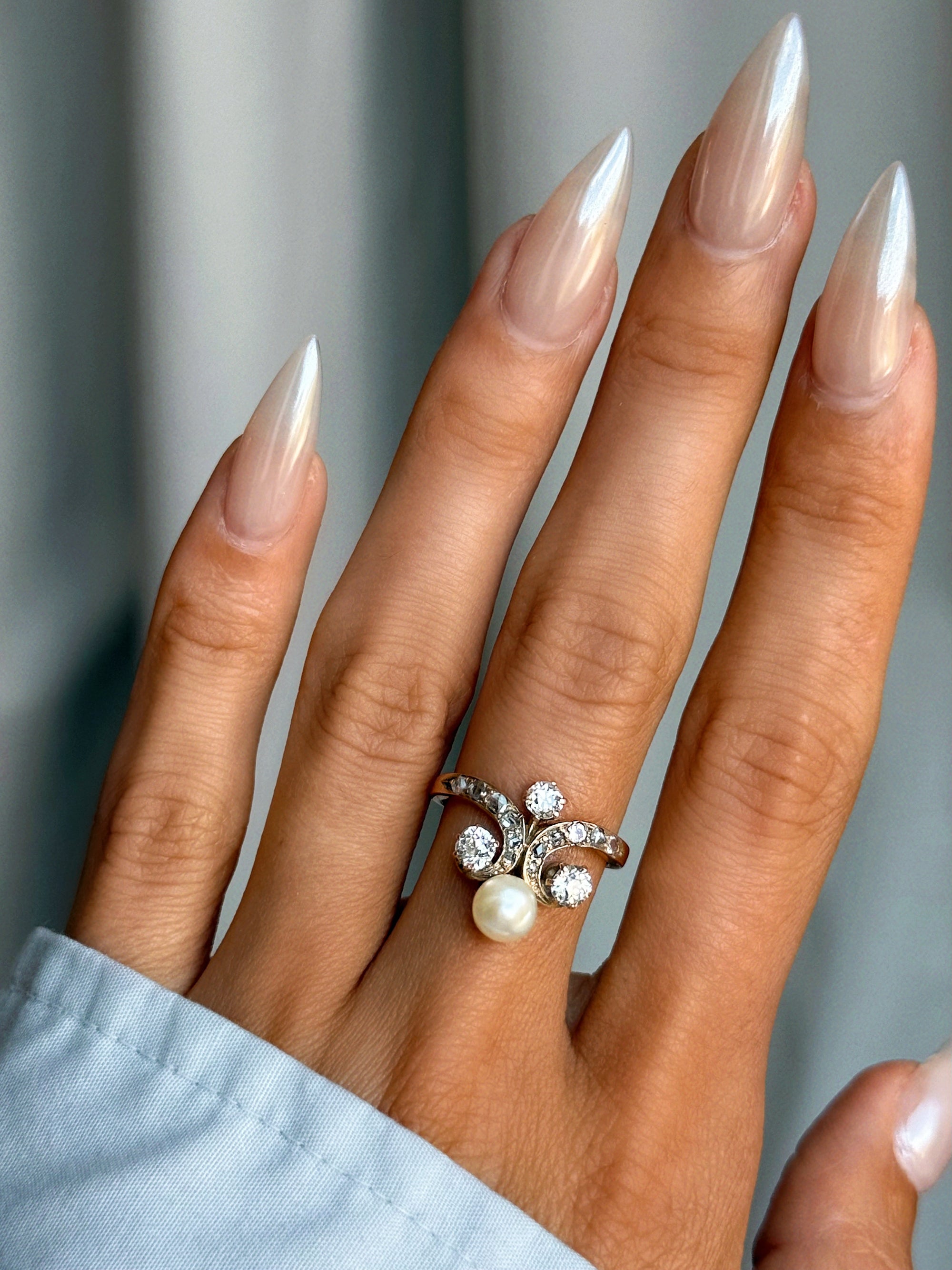 OF CROWNS MADE OF SEASHELLS AND WISHING EVERY ONE HELD A PEARL // BELLE ÈPOQUE PEARL TIARA RING