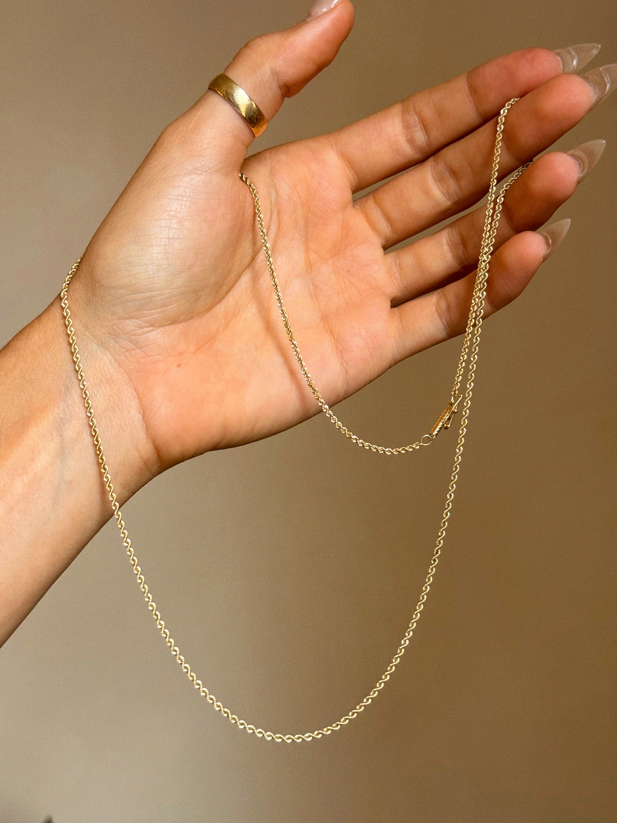 YOU&#39;VE GOT ME ALL TIED UP // VINTAGE ROPE ROLO CHAIN