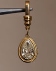 COME TO MY WINDOW // 5.01ct ANTIQUE PEAR DIAMOND DROP