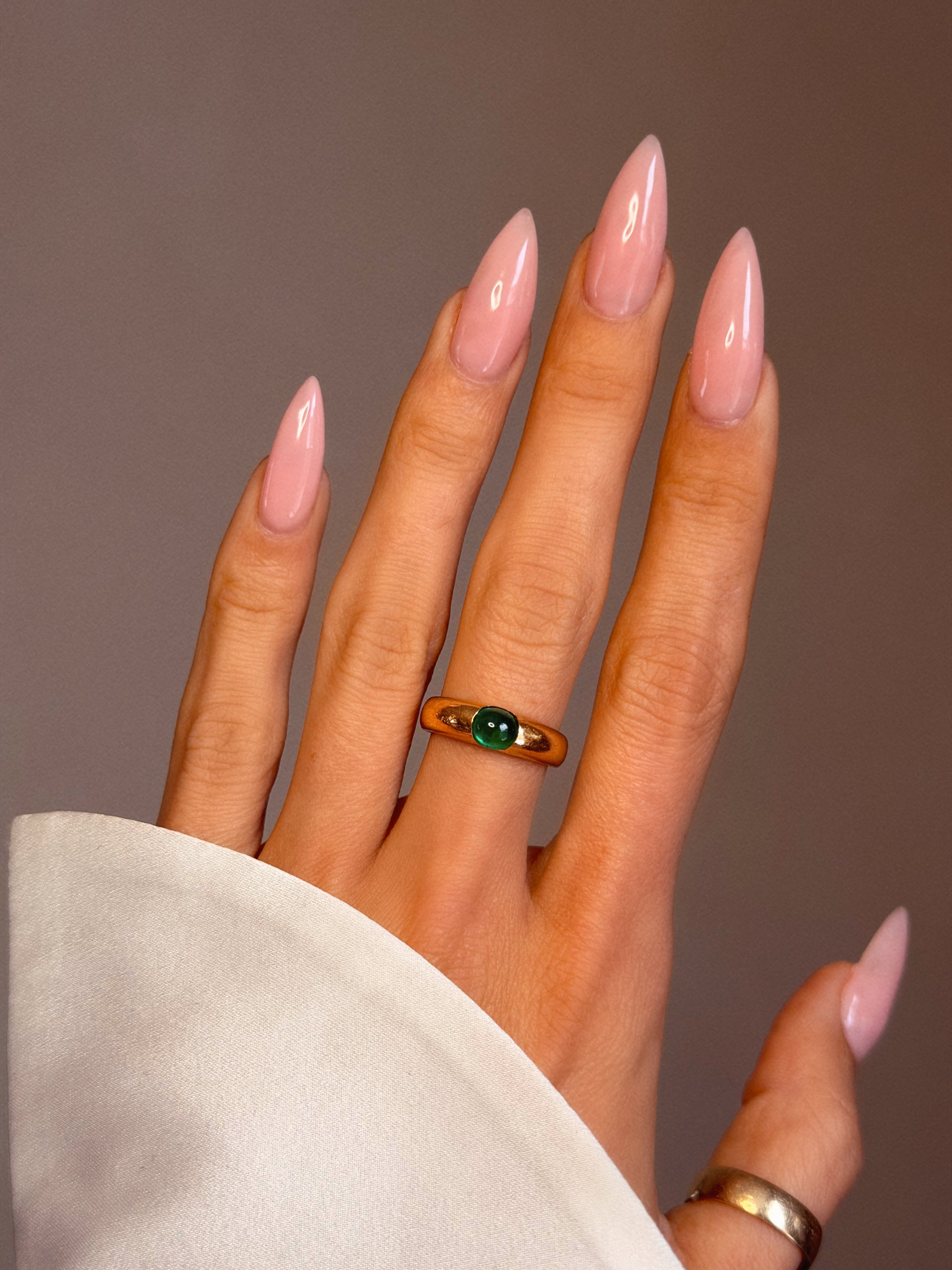 JUST PLACE IT ON YOUR TONGUE AND YOU'LL SOON SEE // EMERALD CABOCHON GUMDROP RING
