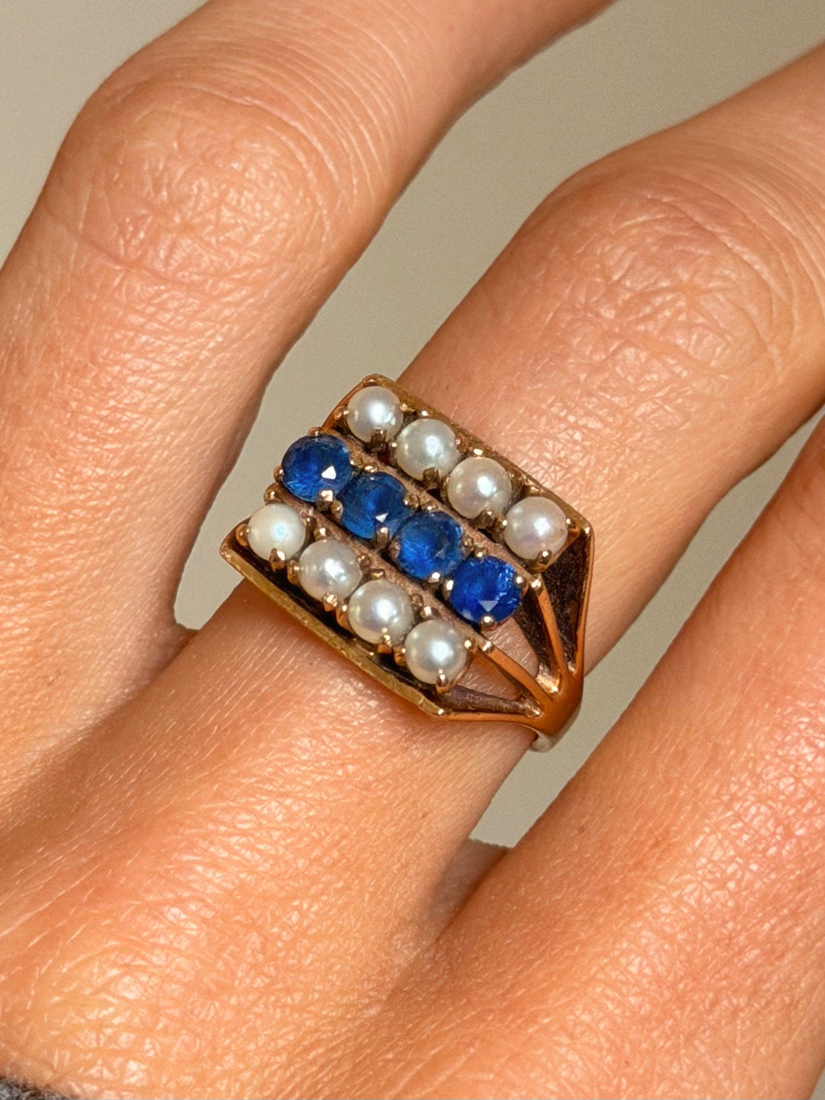 TAKE ME TO WHERE THE RIVER RUNS COOL AND FREE THROUGH THE MOUNTAIN TOPS // VINTAGE PEARL AND SAPPHIRE RING