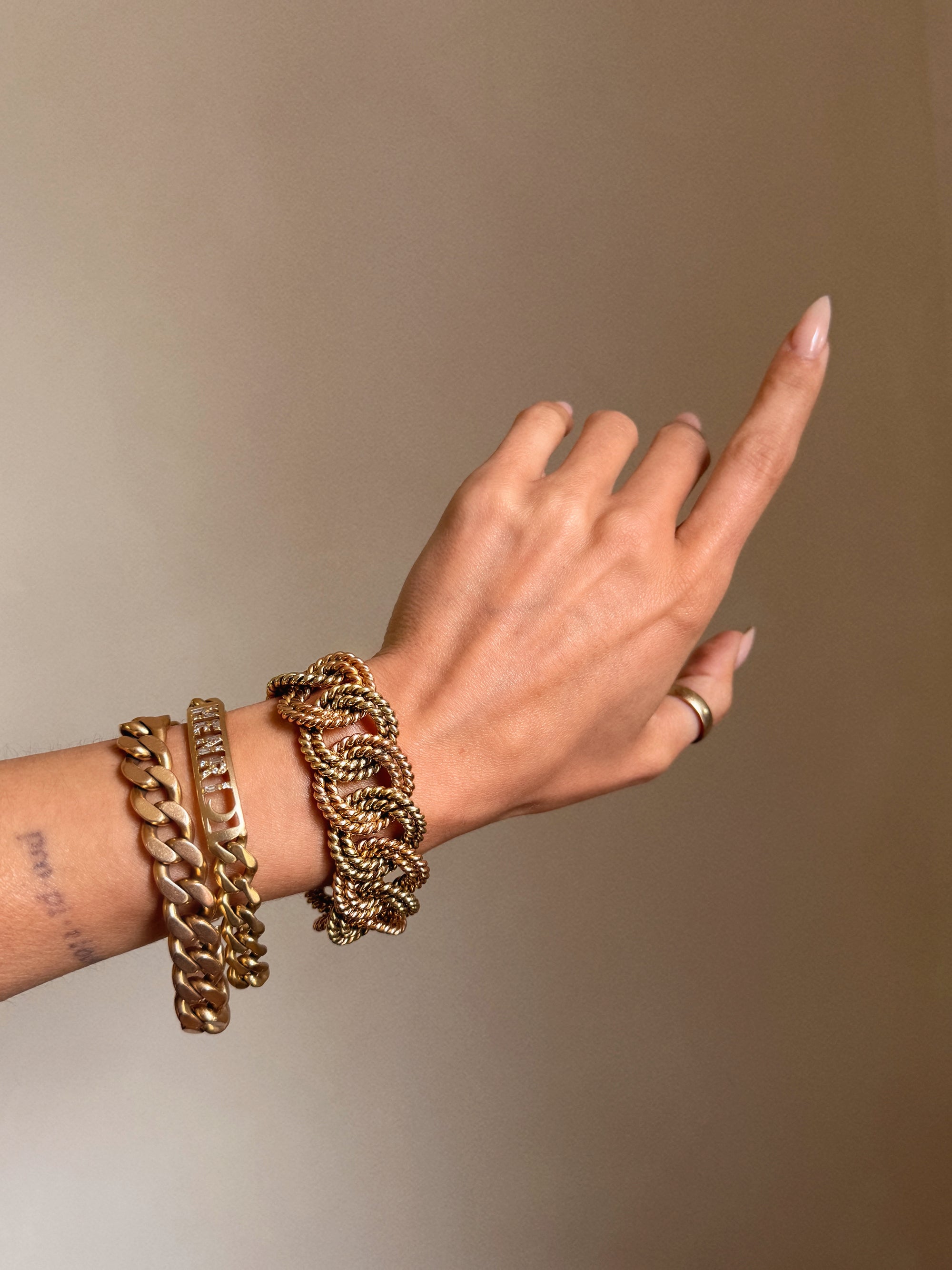 NOTHING TURNS ME ON MORE THAN MY OWN PENCHANT FOR SUCCESS //  MID CENTURY VERDURA BRACELET