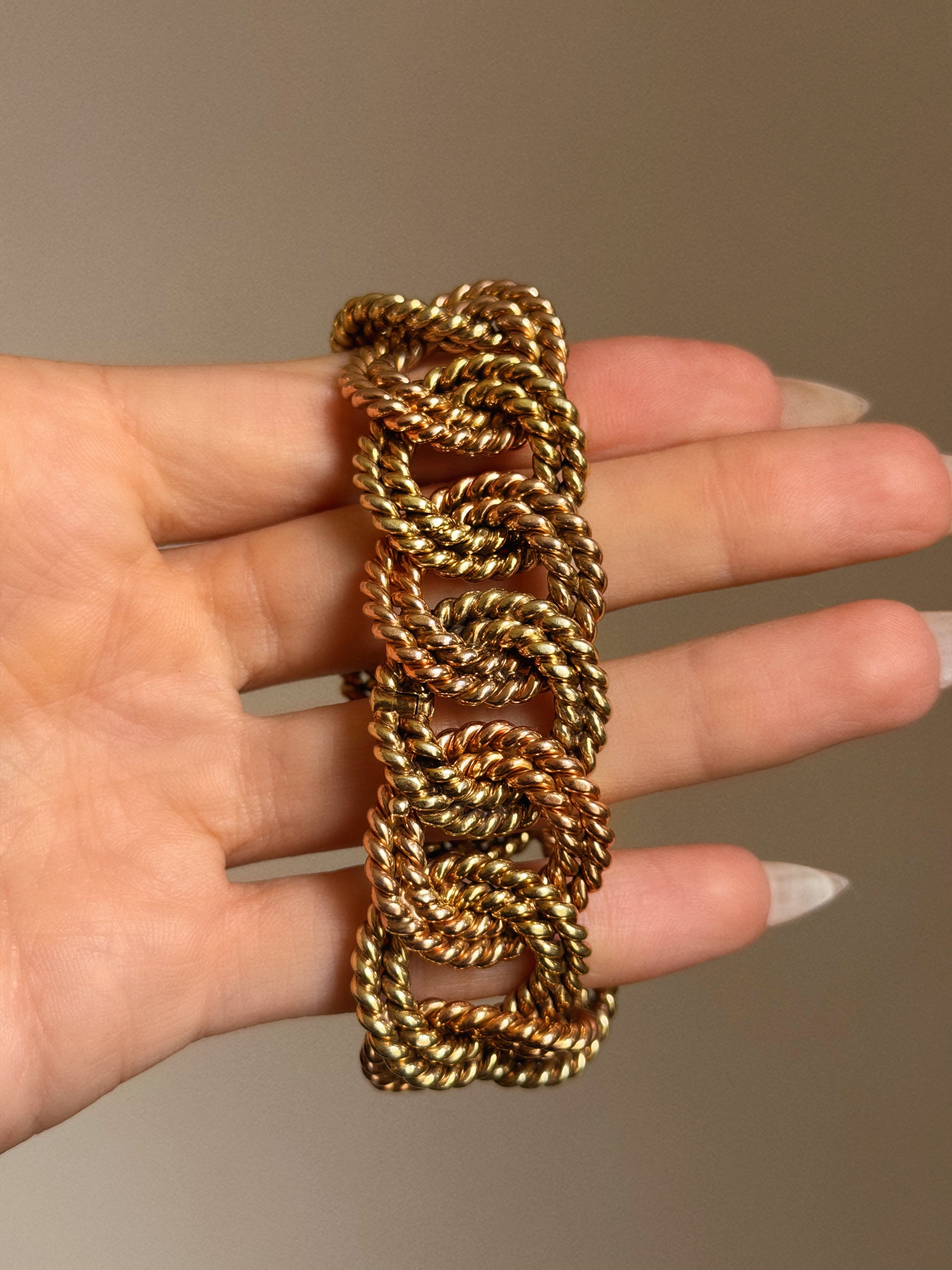 NOTHING TURNS ME ON MORE THAN MY OWN PENCHANT FOR SUCCESS //  MID CENTURY VERDURA BRACELET