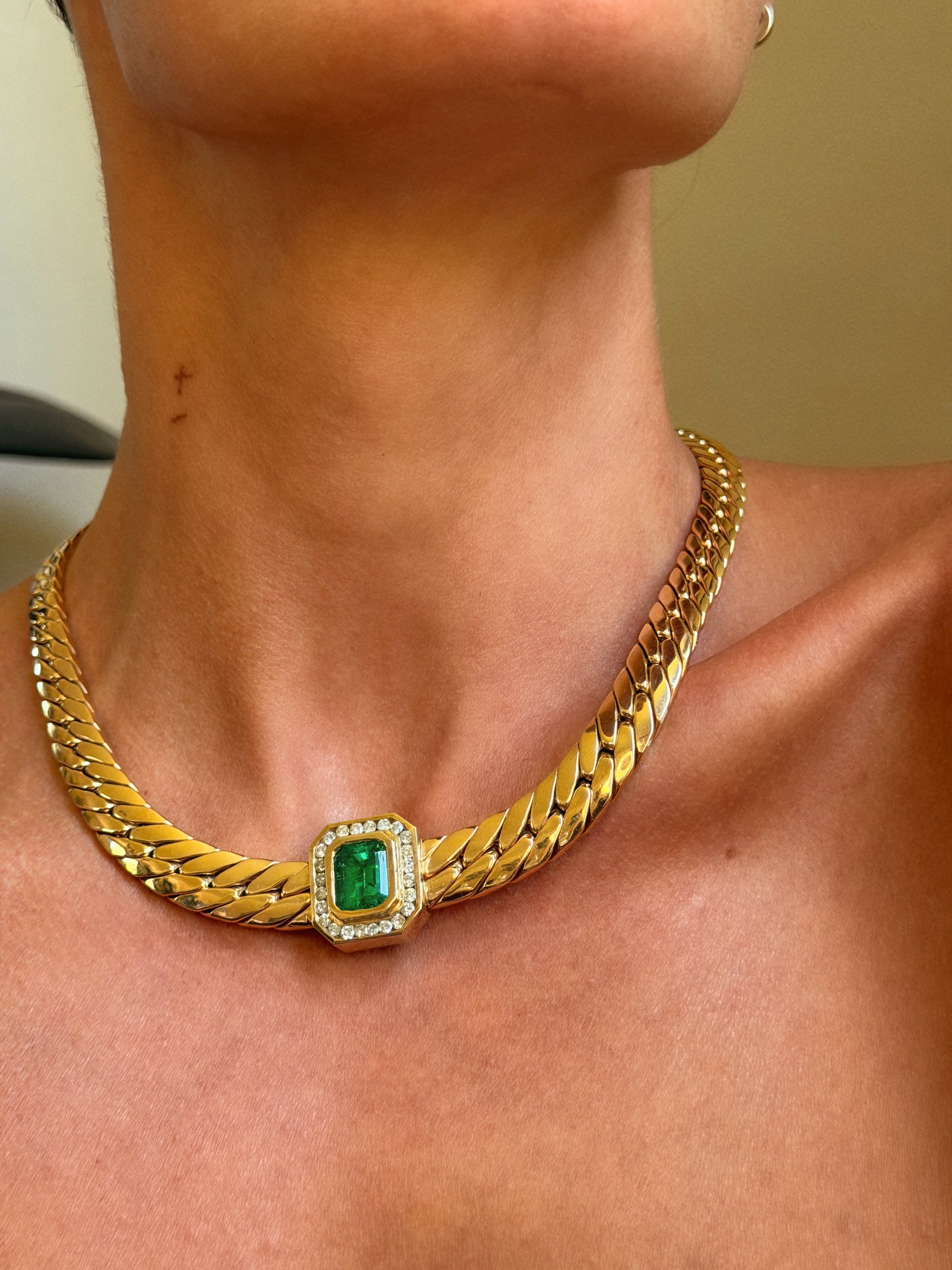 TAKE MY BREATH AWAY // INCREDIBLE BOLD 80'S EMERALD AND DIAMOND COLLAR NECKLACE