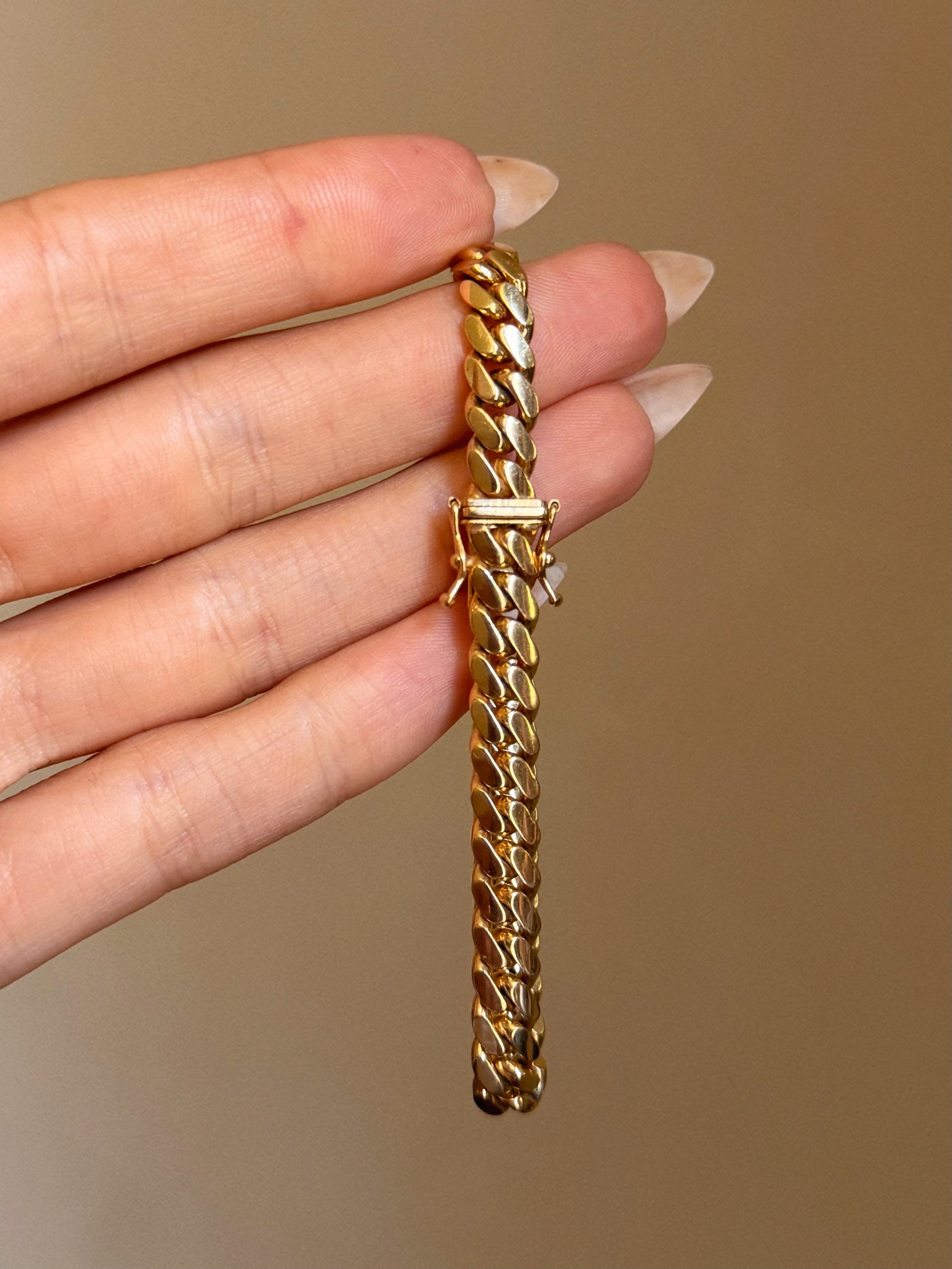 KICK HIM TO THE CURB, SISTER AND REMEMBER YOUR WORTH // SOLID GOLD SLIM CURB BRACELET