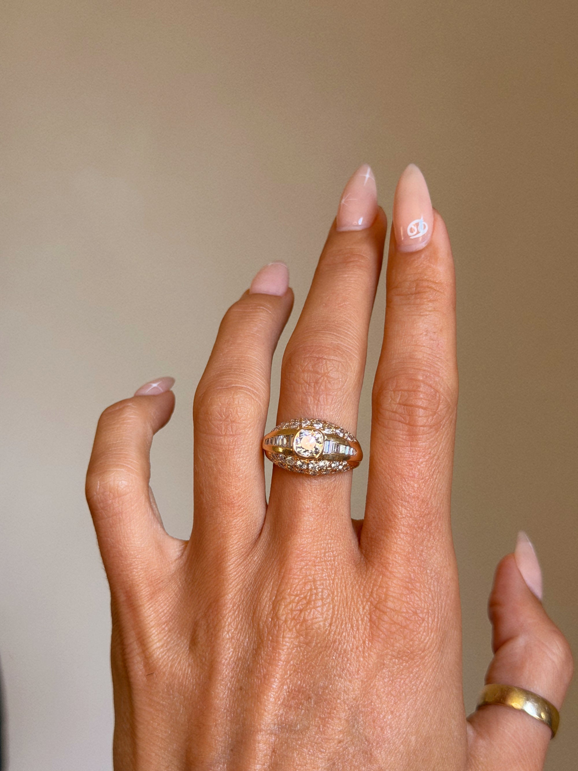 I LOOK AT YOU AND IT'S LIKE THE SUN IS BURSTING AND SPARKLING EVERYWHERE // VINTAGE GOLD AND DIAMOND RING