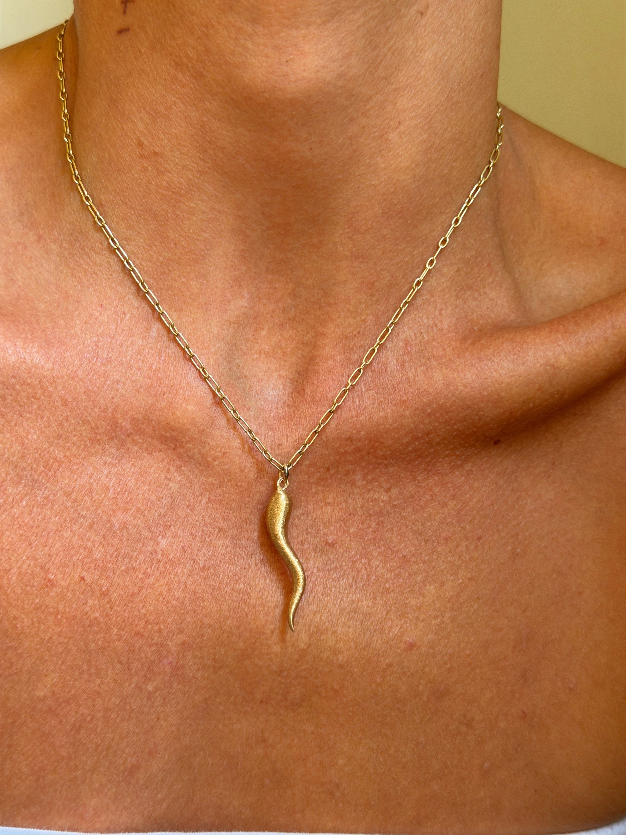 NO MALOCCIO ON ME // SOLID GOLD EVIL EYE FLORENTINE CHARM