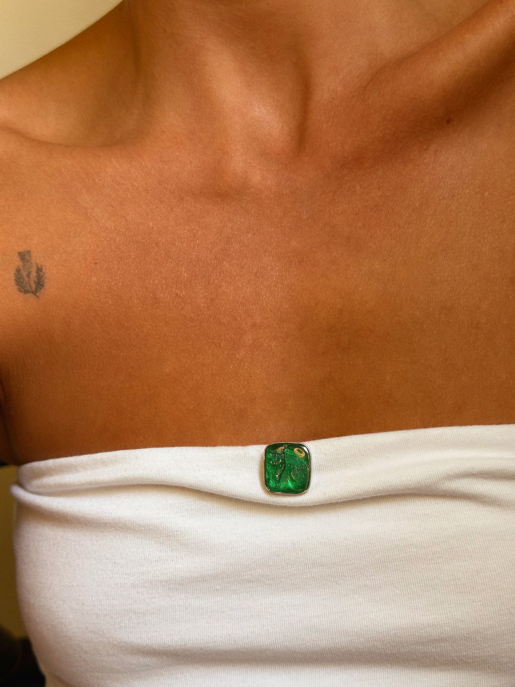 RIDE ON OVER HERE INTO GREENER PASTURES, BABY // HAND CARVED EMERAD HORSE CAMEO TIE PIN