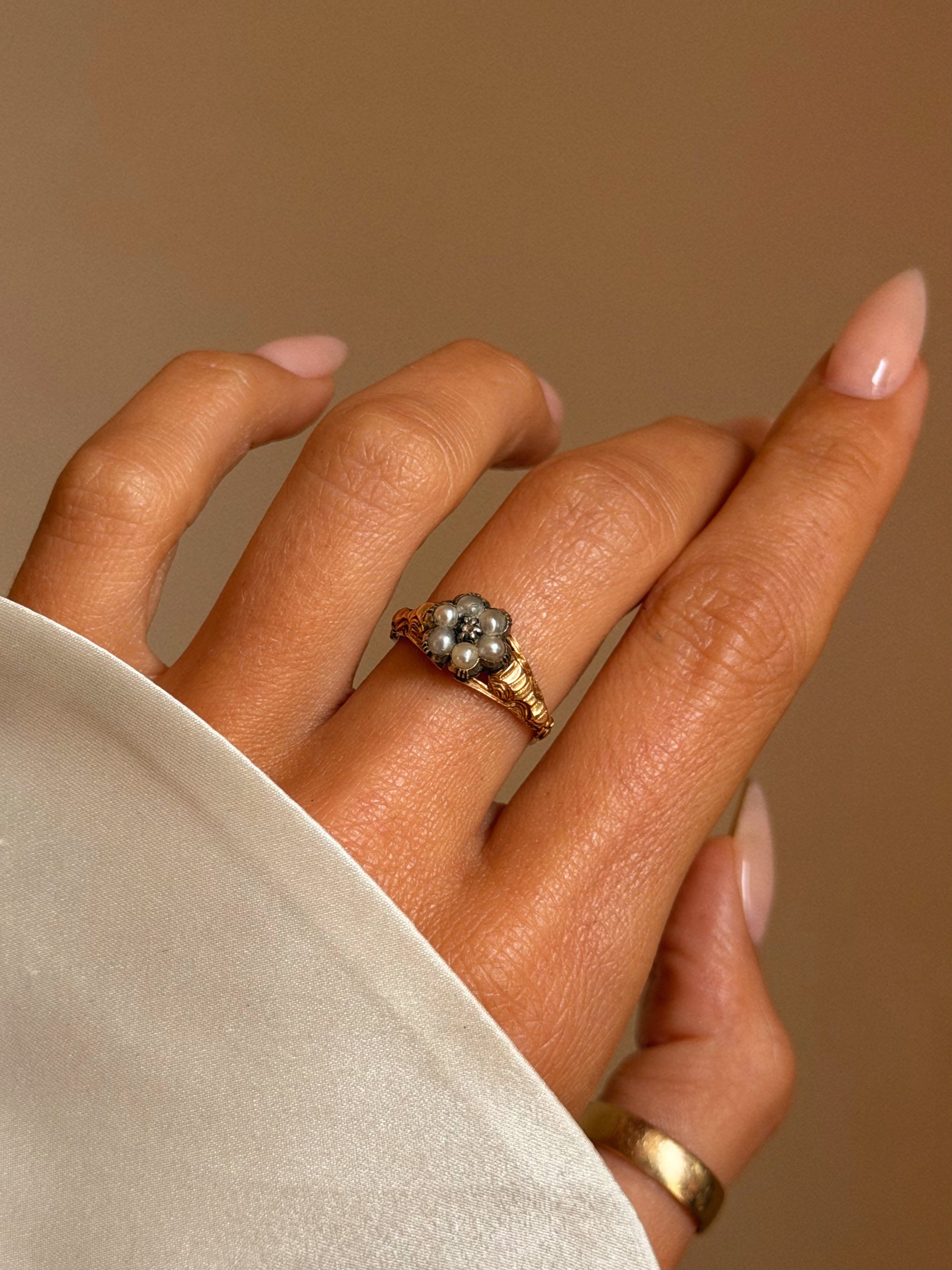 THIS REMINDS ME OF YOU // GEORGIAN FLOWER PEARL RING