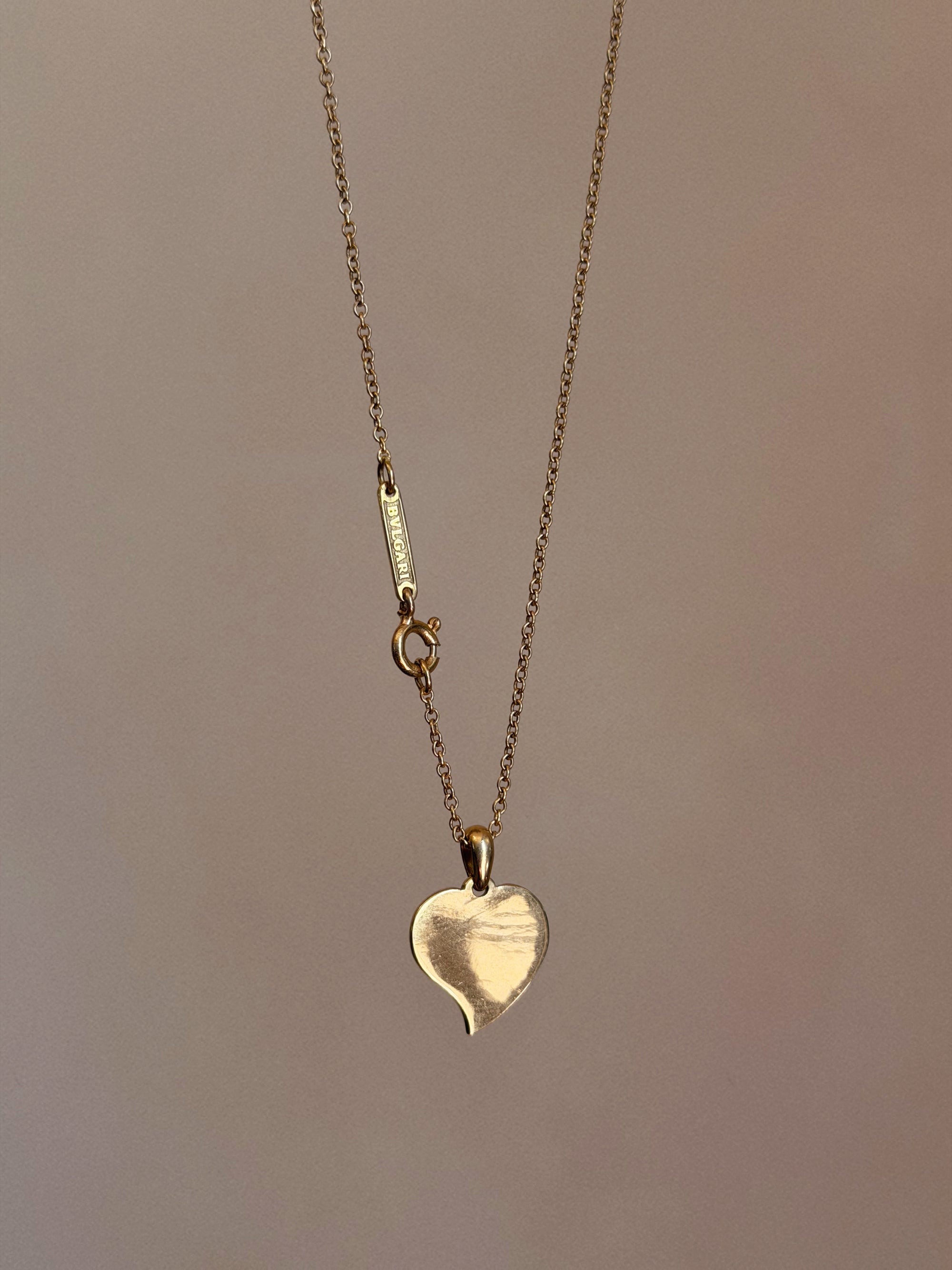 BUT BVLGARI DOES INDEED HAVE MY HEART // VINTAGE BVLGARI HEART PENDANT AND CHAIN