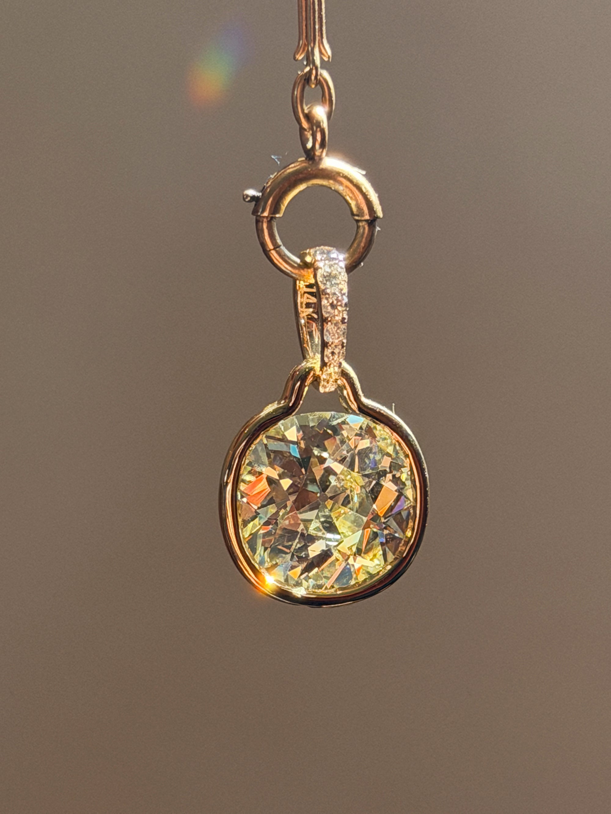 OF ICARUS AND CRAVING THE FEELING OF YOUR SKIN KISSING THE SUN // STUNNING 7.10CT OLD EUROPEAN CUT DIAMOND PENDANT