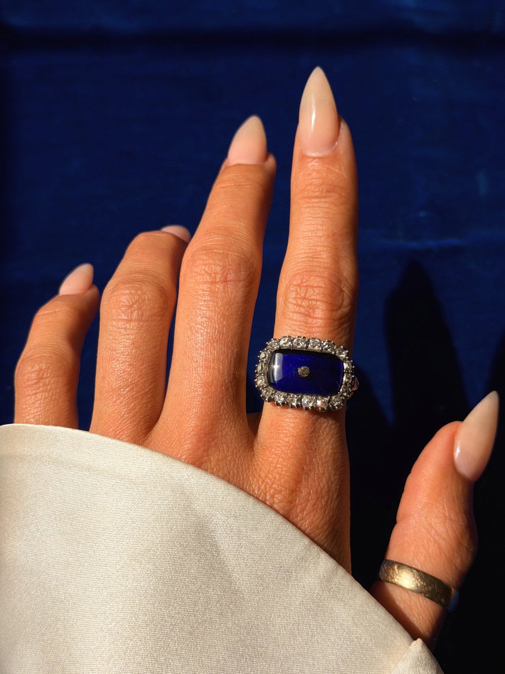 I LOOK TO THE HEAVENS AND FIND YOU IN THE FIRST STAR // GEORGIAN BAGUE AU FIRMAMENT RING OF THE HEAVENS