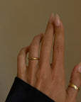 THE SHAPE OF YOU IS EXACTLY WHAT I DREAMT OF HOLDING // VINTAGE 18K GOLD DONUT BAND
