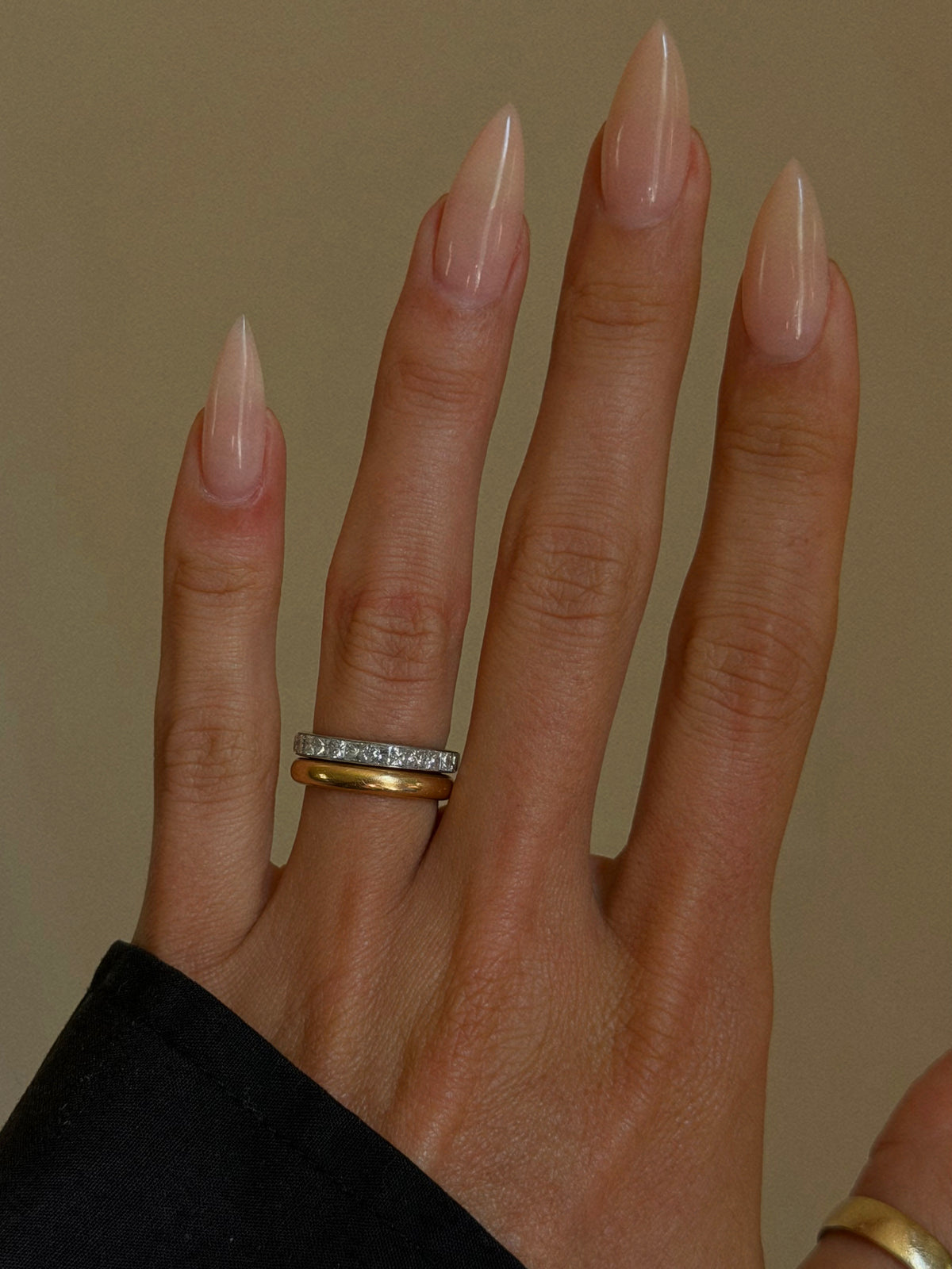 OF CINDERS AND BRICK FIREPLACES // CARRÉ CUT DIAMOND ETERNITY BAND SZ 4.25
