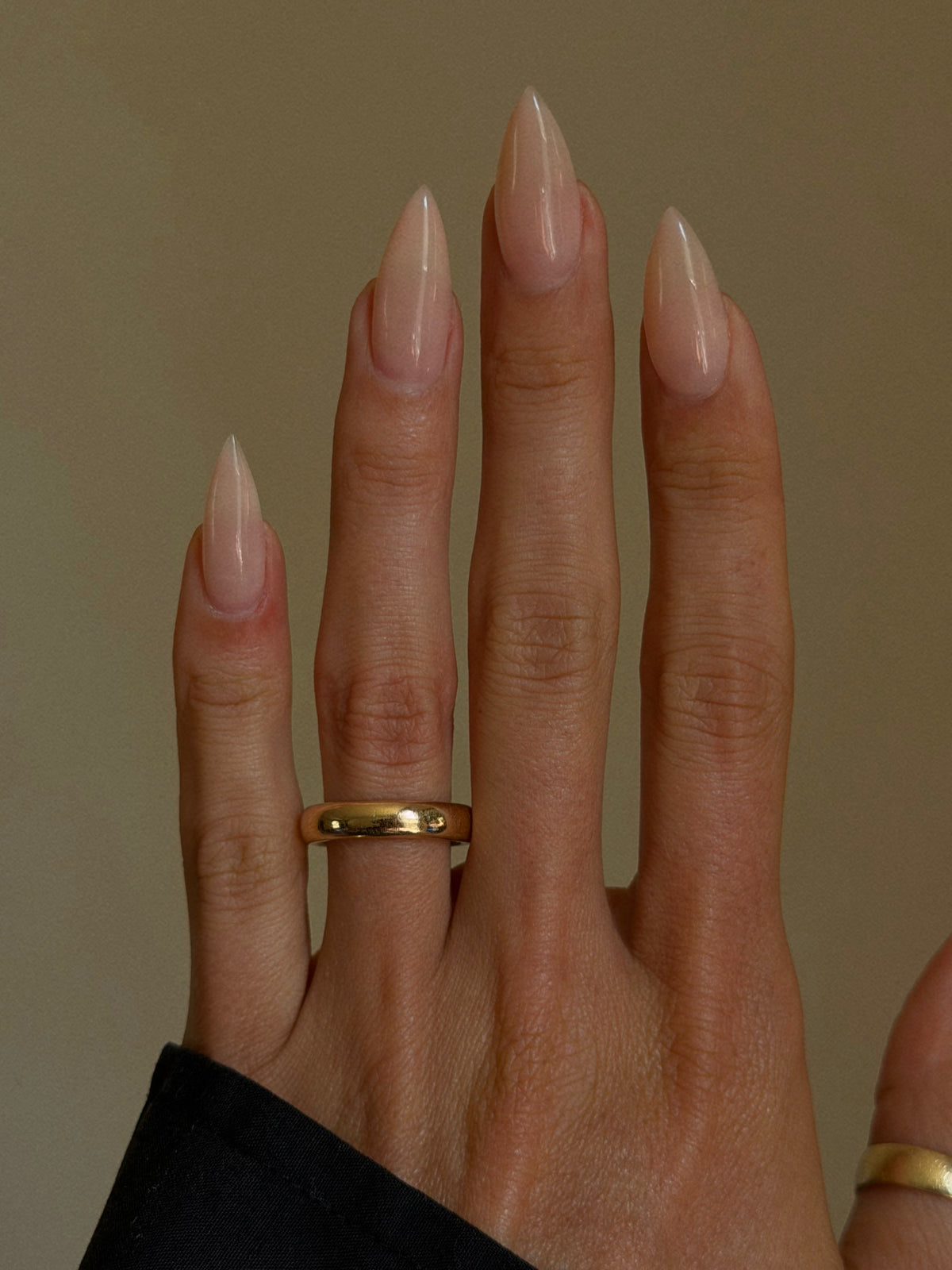 YOU ARE DELICIOUS, ABSOLUTELY DELICIOUS JUST AS YOU ARE // VINTAGE 14K GOLD DONUT BAND