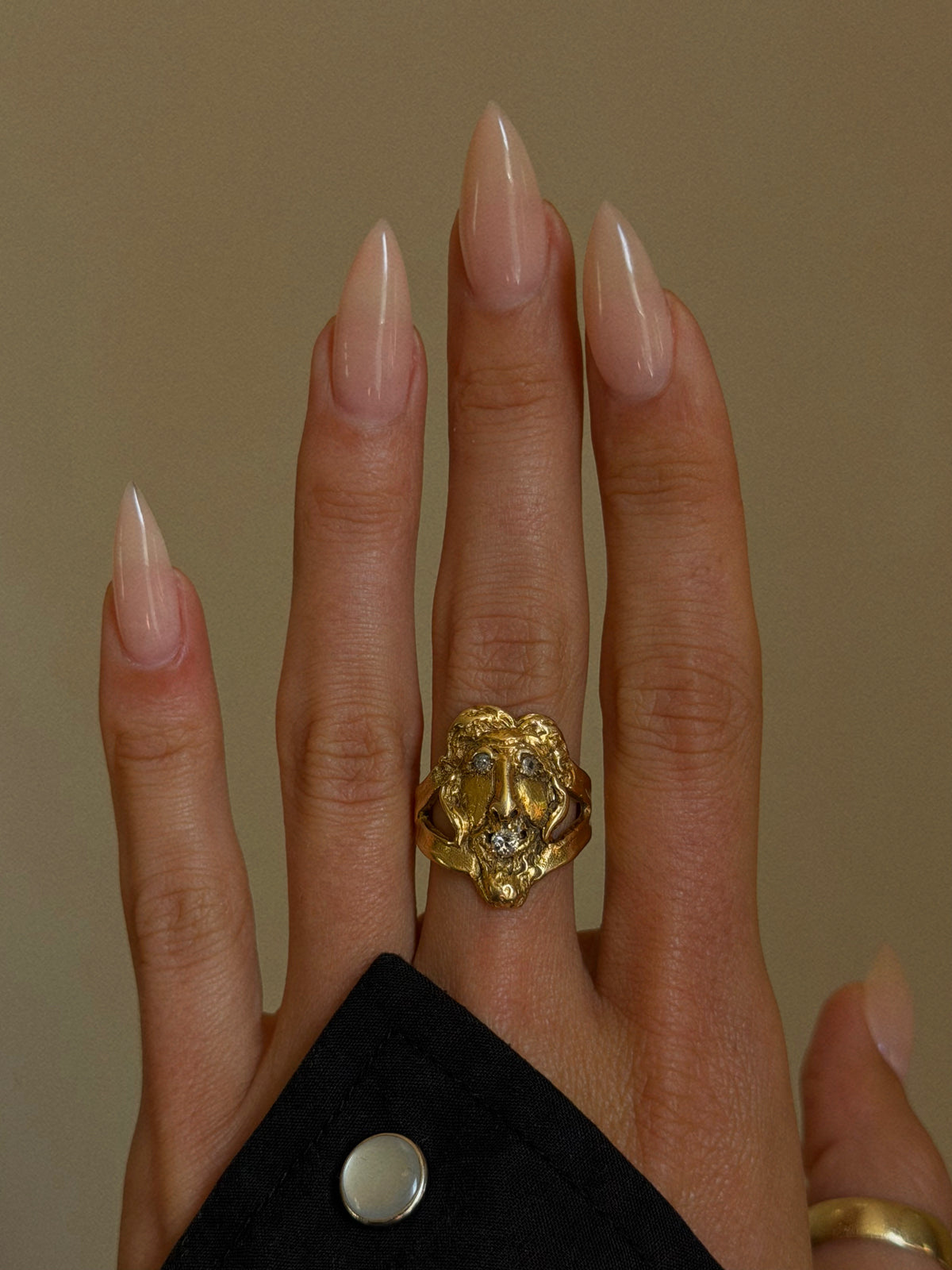 OF RIP VAN WINKLE AND DREAMING OF TALL TALES // VINTAGE WISE OLD MAN MASK RING