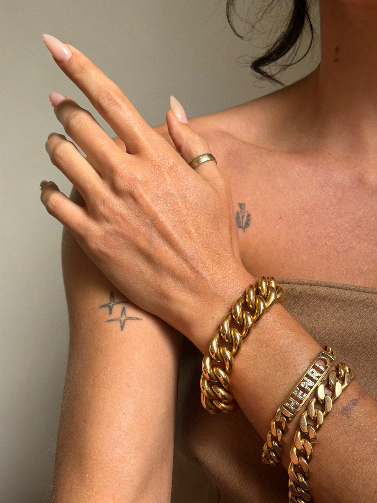 OH, I AM VERY CERTAIN YOU HAVE NO IDEA WHO YOU ARE MESSING WITH // MEGA 18K GOLD CURB LINK BRACELET