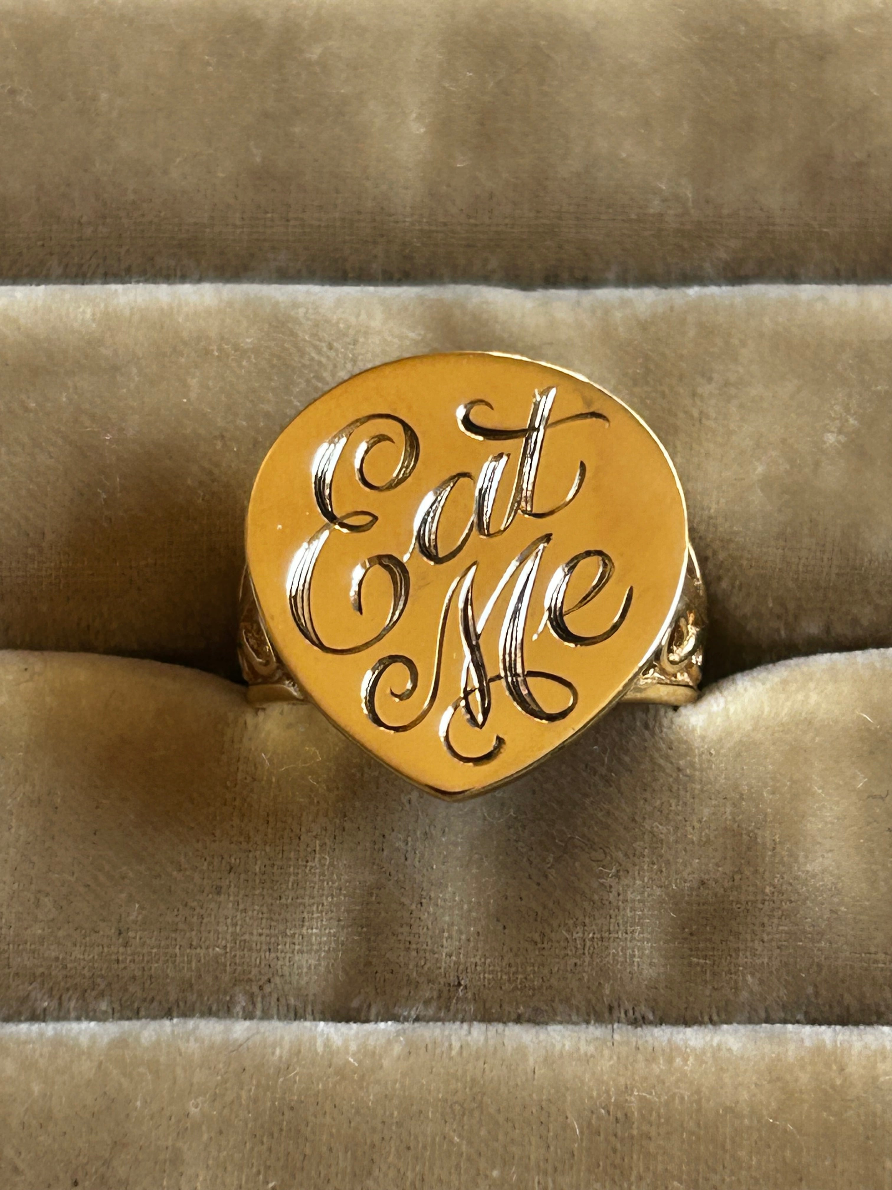 THE EAT ME RING