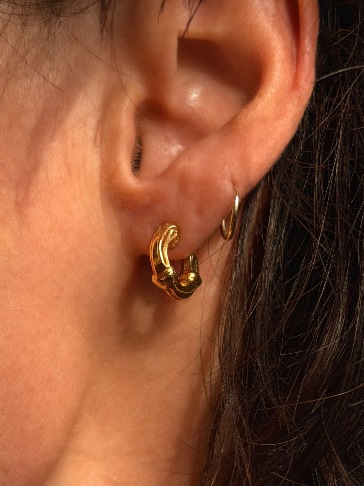 I GROW LIKE WILD BAMBOO, FAST AND SELF ASSURED // VINTAGE ELSA PERETTI FOR TIFFANY BAMBOO HUGGIE HOOPS