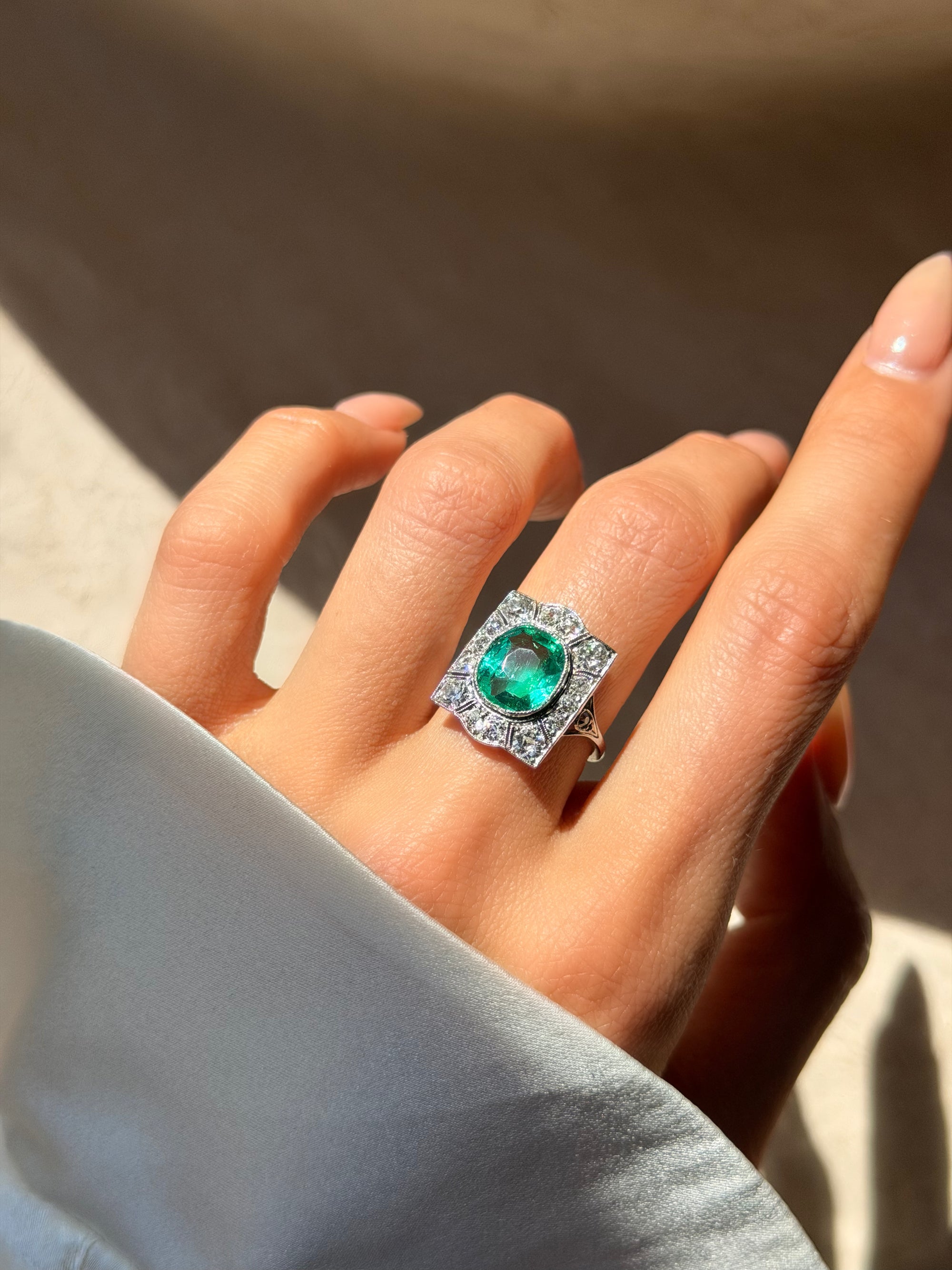 I WATCH THE GARDEN GROW ANEW EVERY YEAR AND THERE IS A THRILL INSIDE OF ME THAT RELATES IN A WAY I CANNOT EXPLAIN // EDWARDIAN PLATINUM AND EMERALD RING