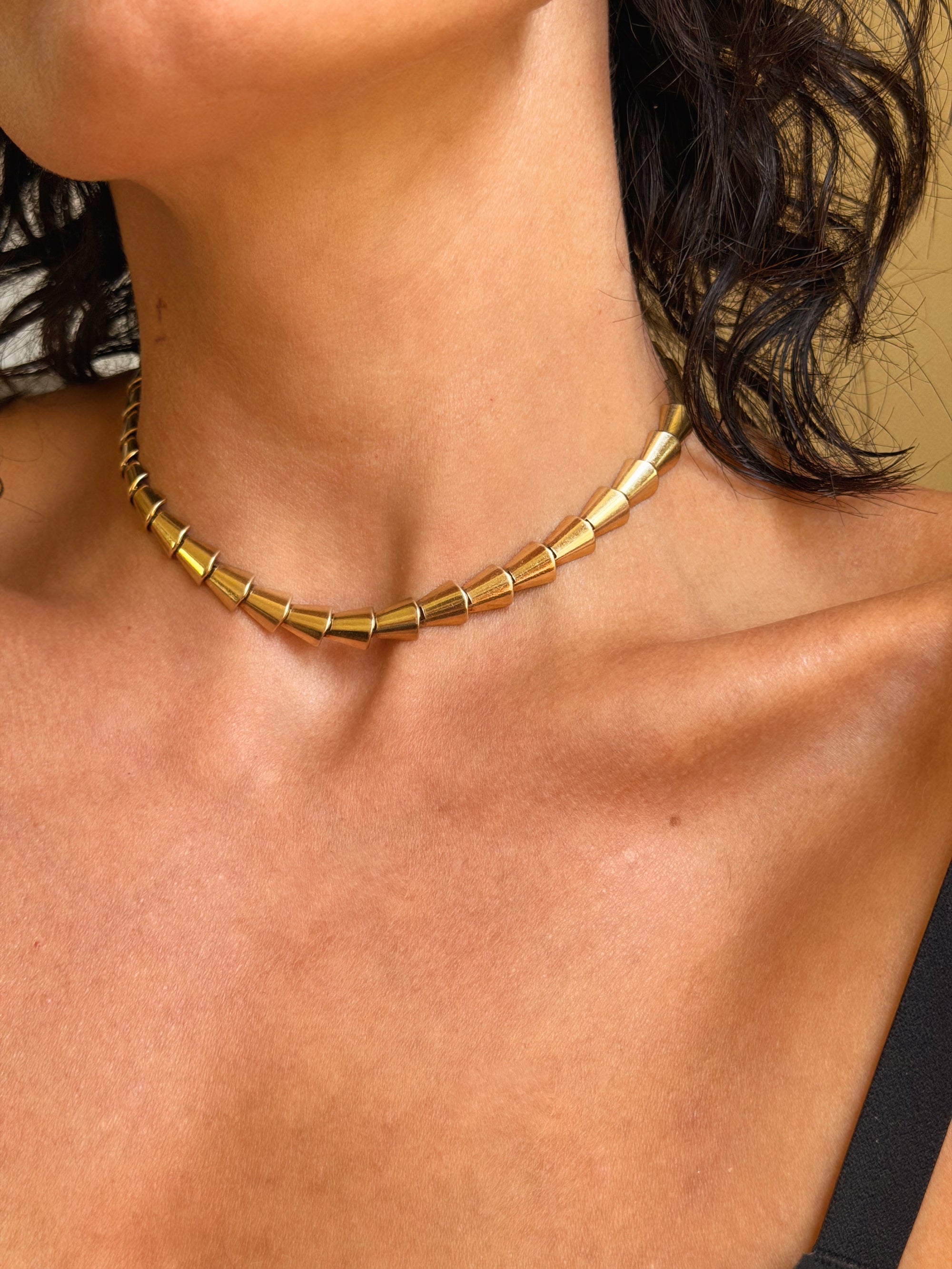 I MOVE SLOWLY AND WITH INTENTION LIKE A SNAKE WEAVING IN THE GRASSES // VINTAGE GOLD ARTICULATED CHOKER COLLAR