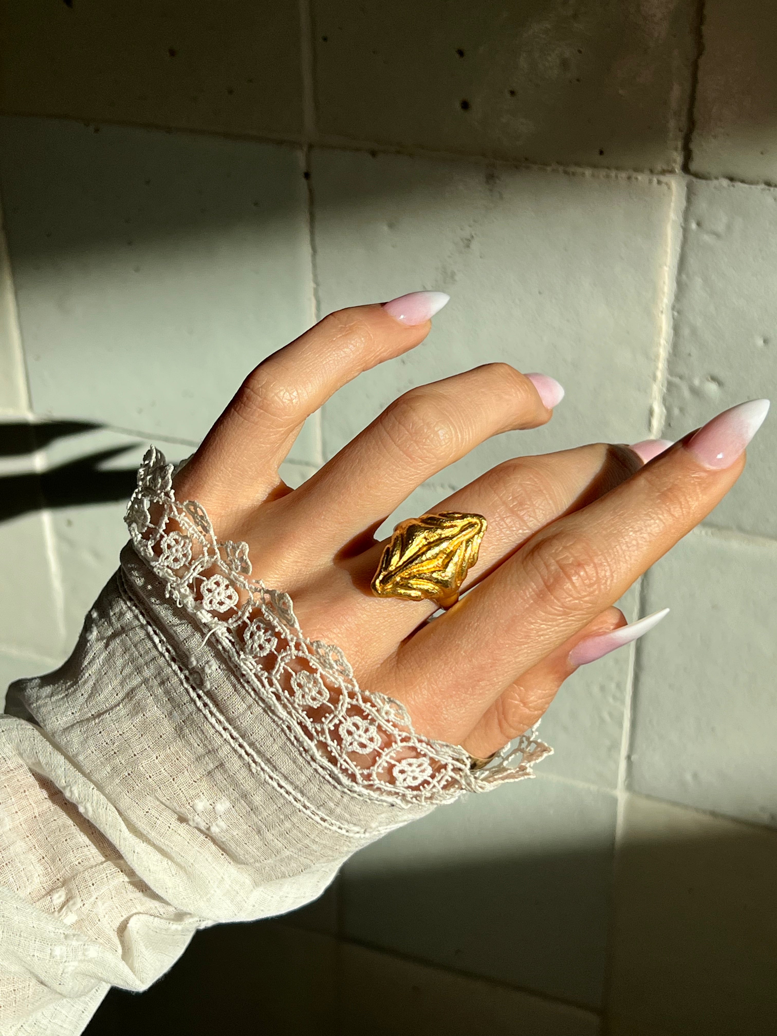 THE LALAOUNIS VULVA RING