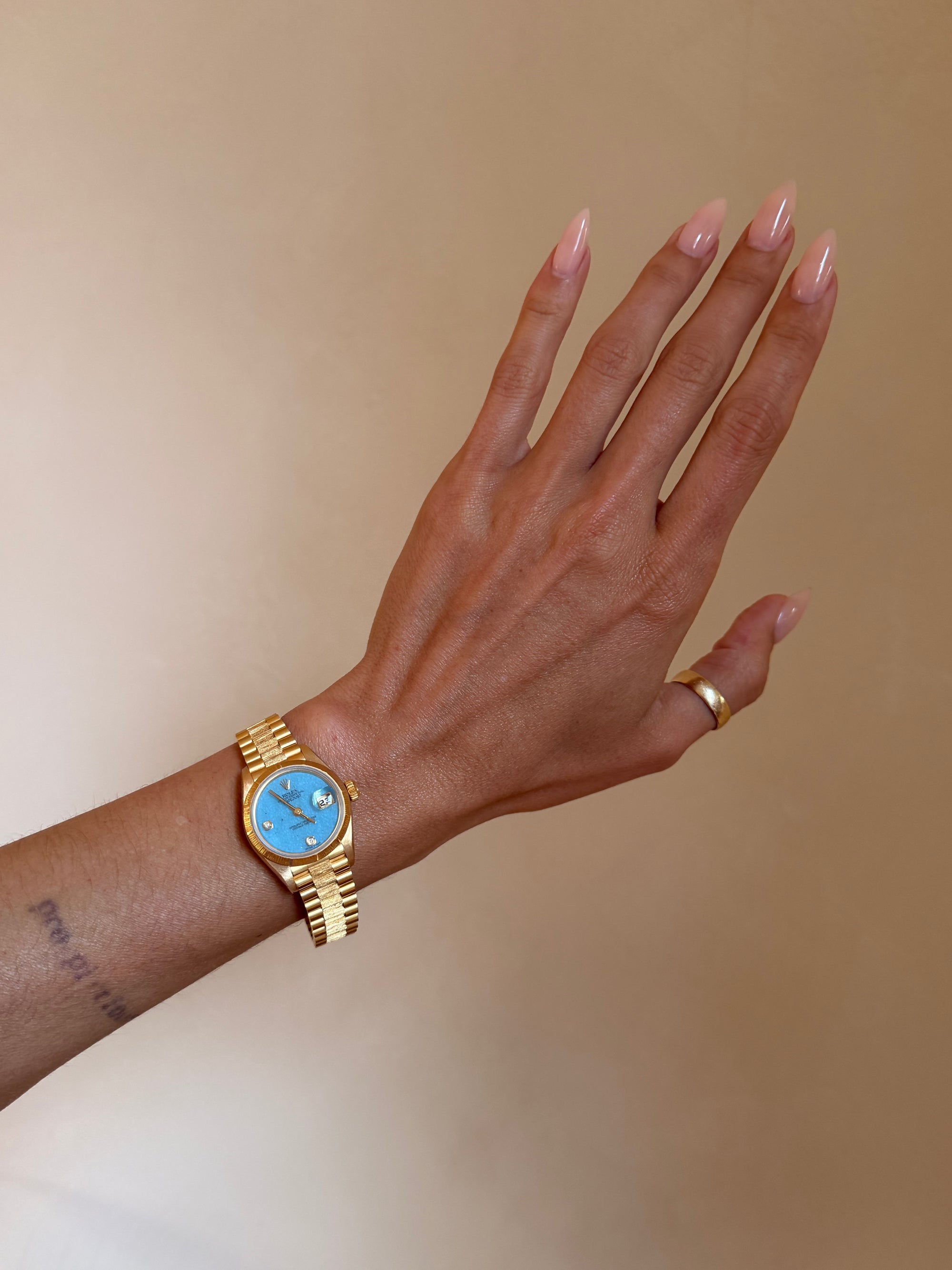 OF CLEAR OPEN SKIES AND CALM BLUE WATERS // 1990'S VINTAGE HARD STONE DIAL ROLEX JADEITE