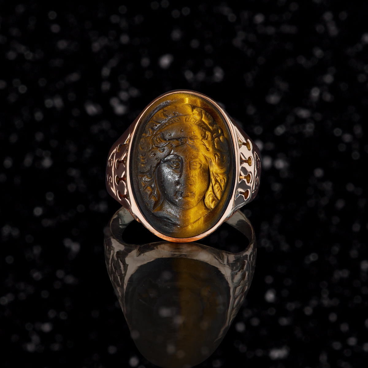 THE TIGERS EYE CARVED CAMEO