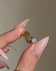 LOOKING AT THE SUN DISAPPEAR BEHIND THE WAVES OF THE OCEAN // VINTAGE DIAMOND RING