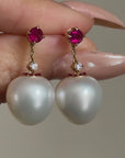YOUR SWEETNESS COMES WITH A LITTLE DANGER AND I LIKE IT LIKE THAT // PASPALEY PEARL EARRINGS