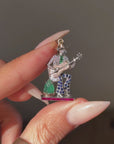 SING TO ME, CABALLERO // GUITAR PLAYER IN PRECIOUS GEMSTONES